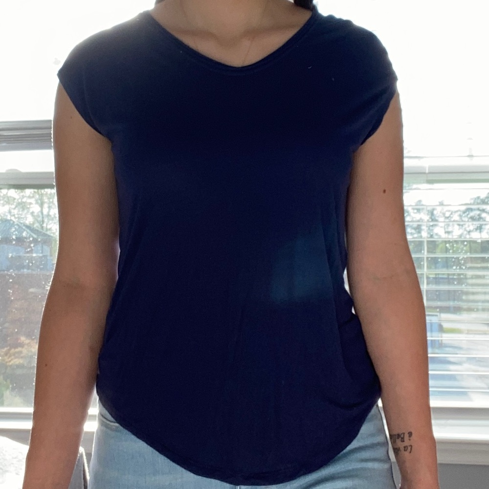 👚 THREE FOR $25 Navy Rag & Bone tank